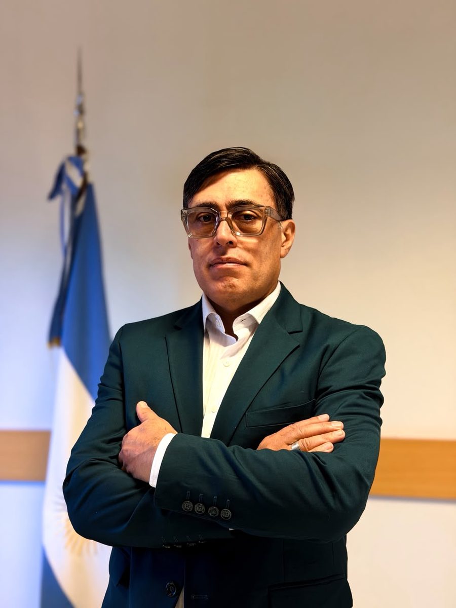 Guillermo Andrés Sandoval, abogado